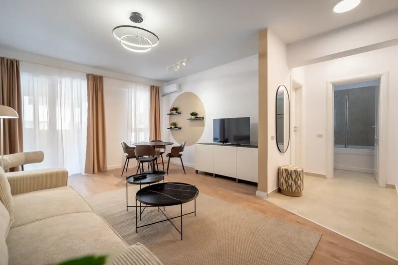 Nasaud Apartament 2 camere   Vanzare - Mobilat cu Designer Direct Propietar
