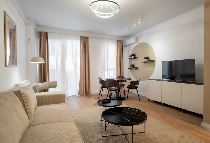 Nasaud Apartament 2 camere   Vanzare - Mobilat cu Designer Direct Propietar