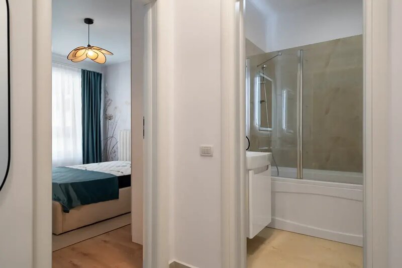 Nasaud Apartament 2 camere   Vanzare - Mobilat cu Designer Direct Propietar